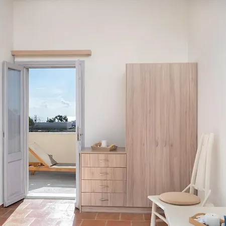 Kapeli Suites * Emporio (Santorini)